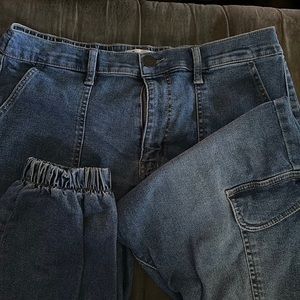 SO/ high rise cargo jogger 13/31W